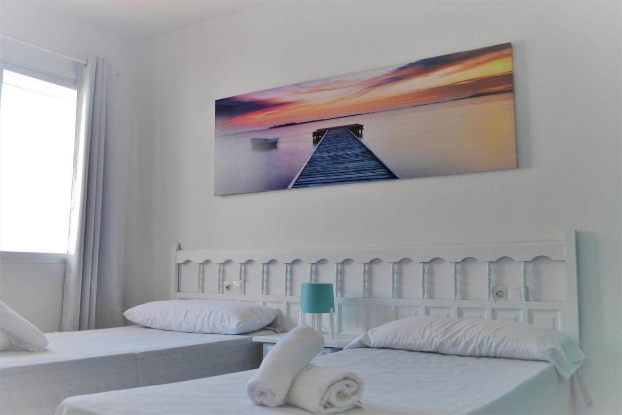 Apartamentos Cana Sofia カラ・ロンガ エクステリア 写真