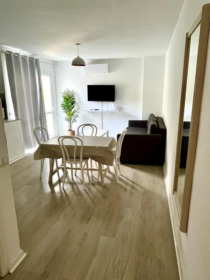 Apartamentos Cana Sofia カラ・ロンガ エクステリア 写真