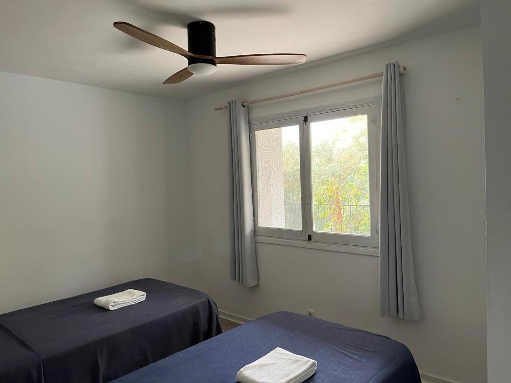 Apartamentos Cana Sofia カラ・ロンガ エクステリア 写真